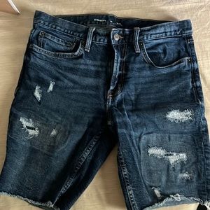 Men’s Old Navy Slim Jean Short 32 waist